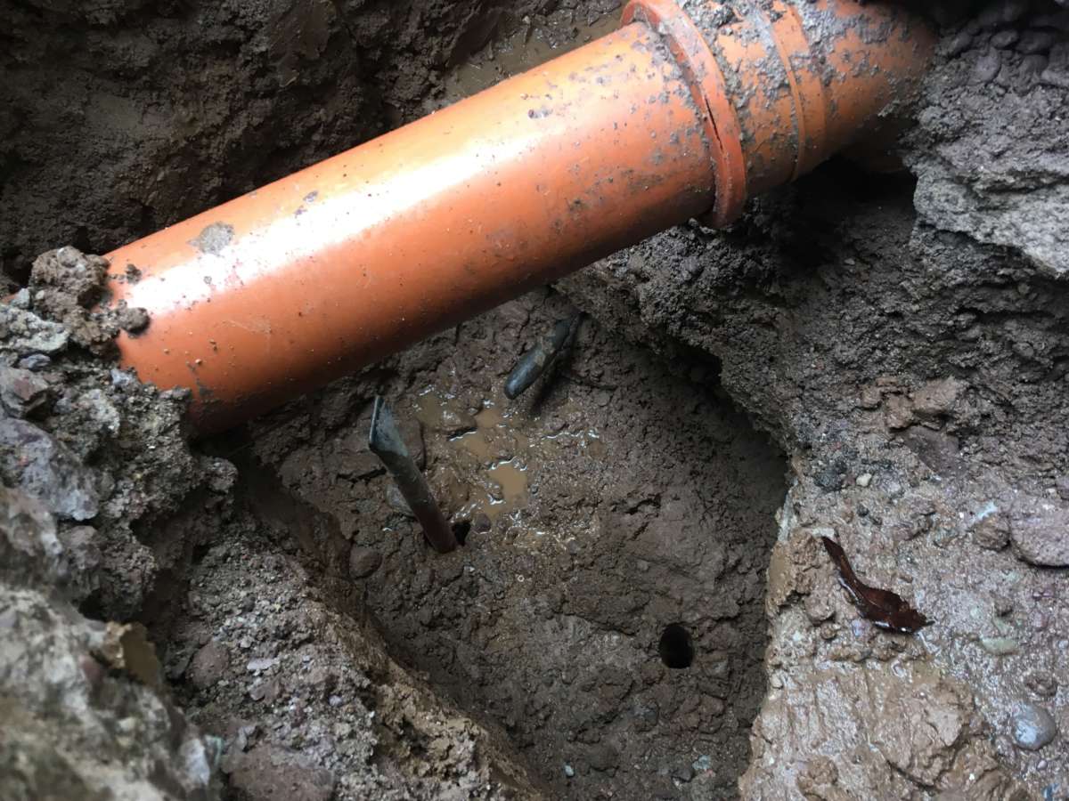 Hand probe in Trial Holes in Cork City (3)